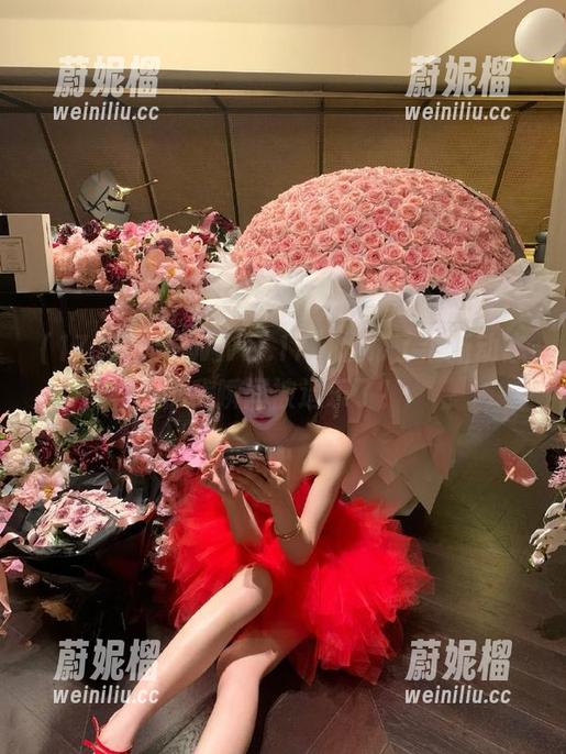 17 最近“www.17”发布了个新动态,我瞬间被逗乐了!
