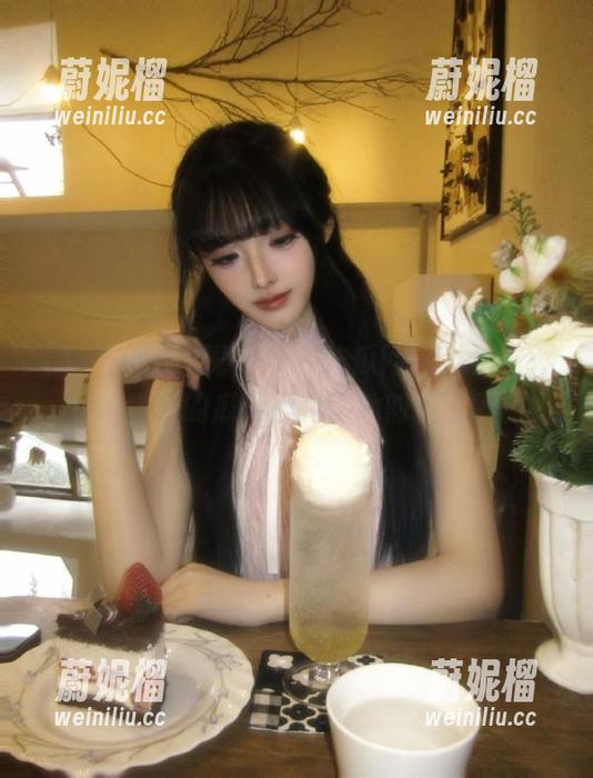 观看“17吃瓜网”：今天又有啥牛逼的瓜要被无情地剖析了吧？