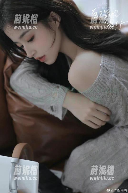 51.com 一边疯狂观看www.51.com,一边琢磨这到底有什么意思。