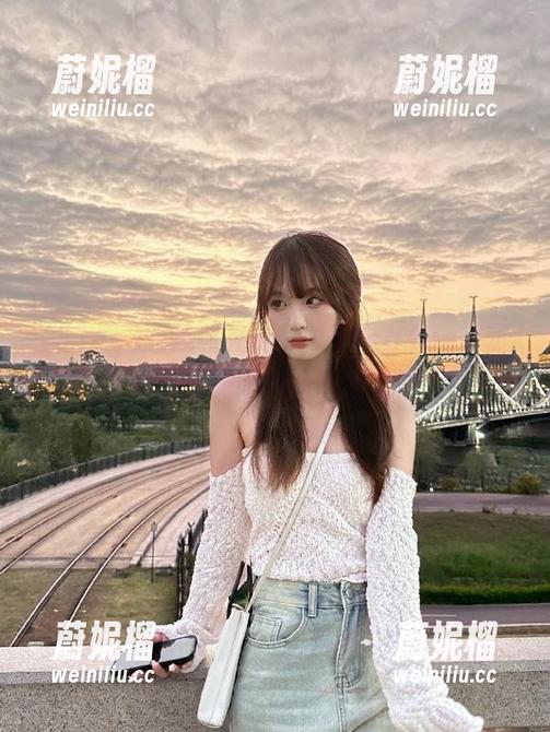 吃瓜时光机，从51cg.fun网页带你回到黑料的奇幻之旅