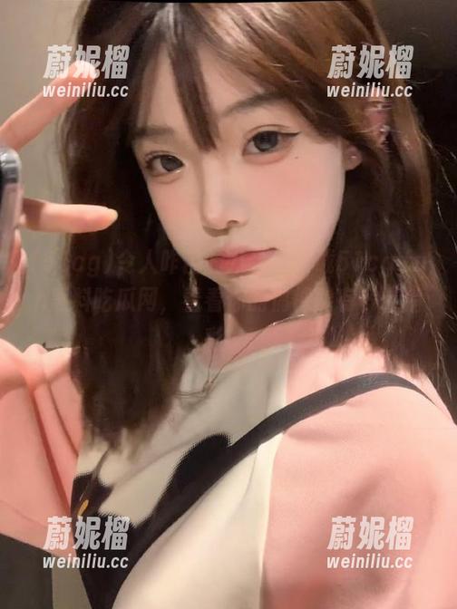 令人咋舌的八卦，下载51cg.fun黑料吃瓜网，看看你的偶像能有多“精彩”!