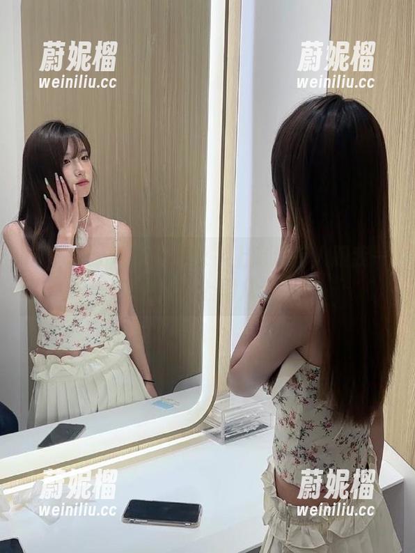 “718.sx”上有没有人跟我一块儿iOS上刷八卦？