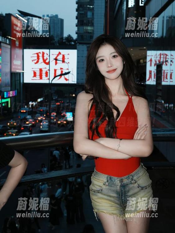 扫一扫二维码，718吃瓜网app带你进入欢乐吃瓜全新四维空间！