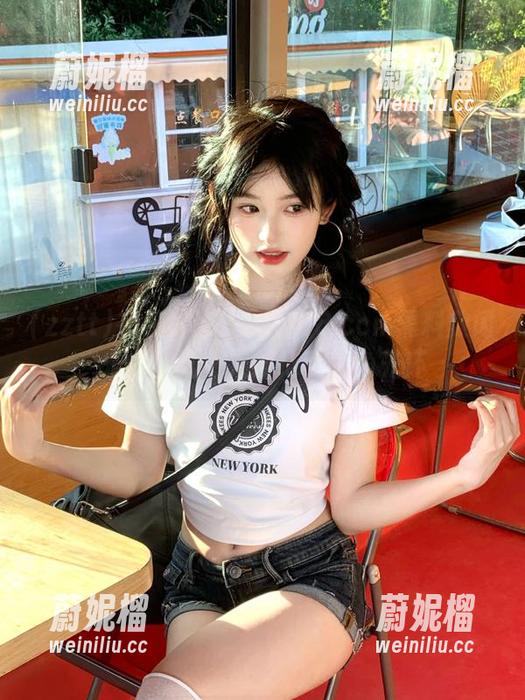 在线讨论：zztt88.ccm黑料放闪光灯，几个人却抢了主角光环
