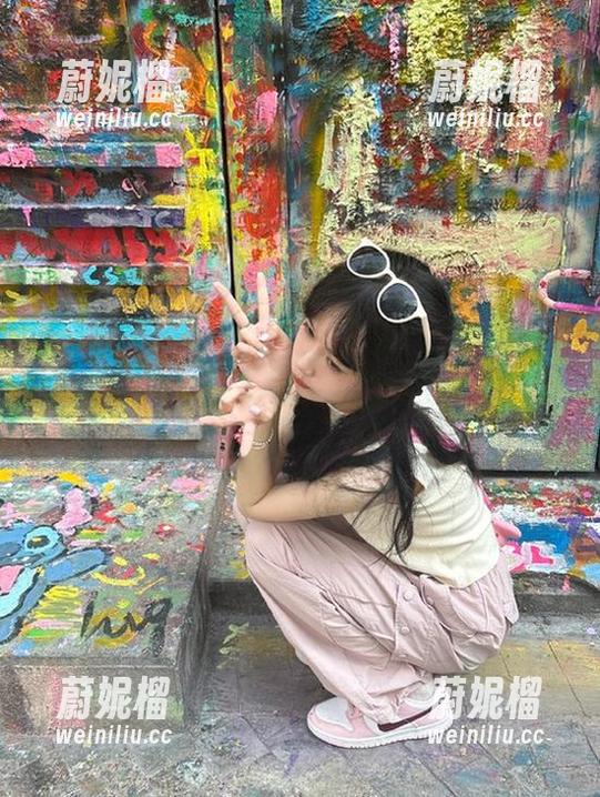 免费吃瓜网页：一不小心就被各路八卦夸到“心花怒放”，下次一定小心！