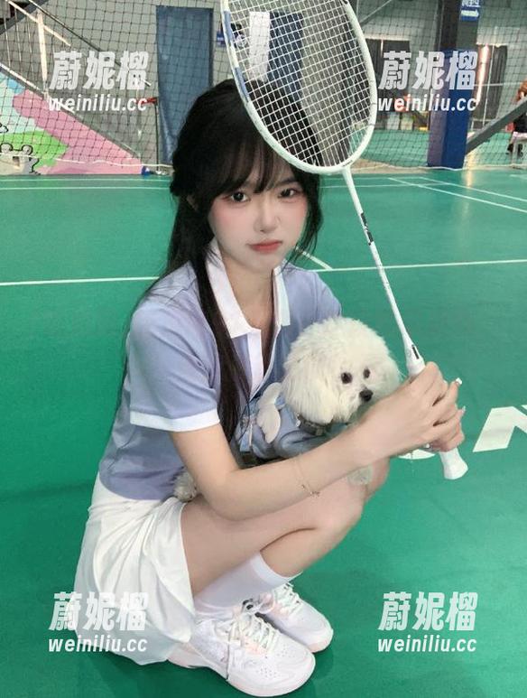 吃瓜网91视频：这段吃瓜姿势，连我都想试试！