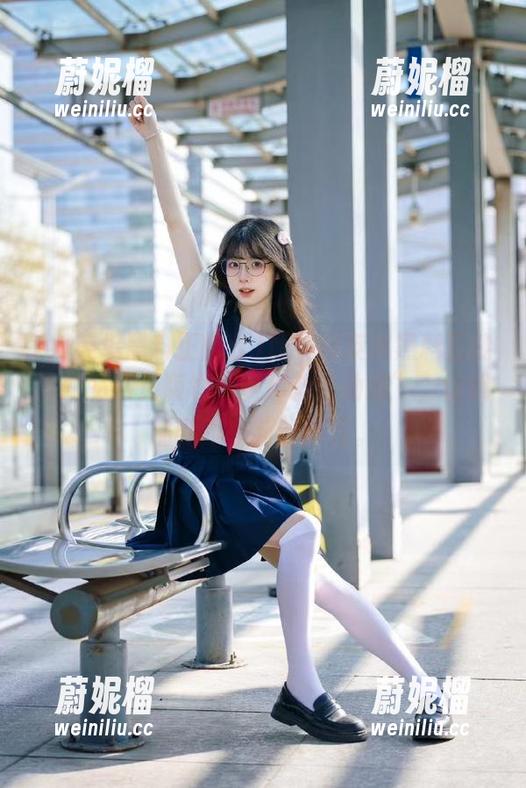 原来好莱坞黑料正能量网站网页版也可以那么“劲爆”，让我瞄到不少新鲜事儿。