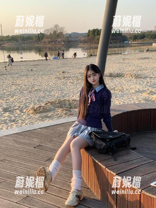 海角吃瓜在线，今天的瓜又酸又甜，我的味蕾压力山大！