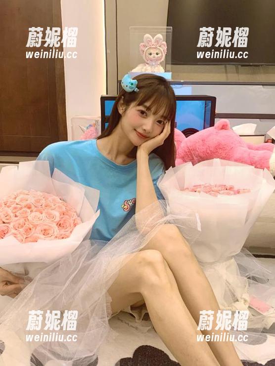 吃瓜太入迷？观看黑哥冲料，快速记住回家的路！