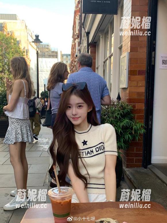下载扛把子，黑料不打烊更新后的玩法太多