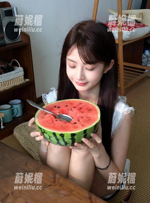 肉肉的剧情，在黑料不打烊的线路上慢慢流淌