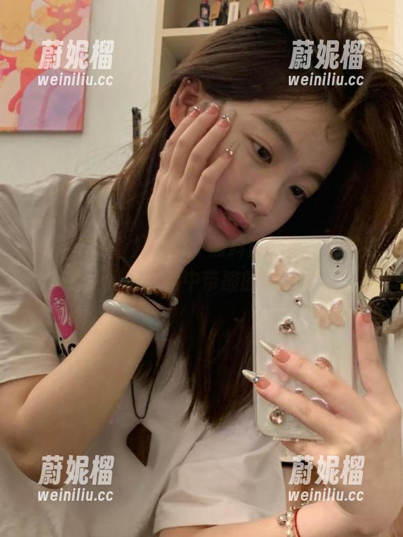 登录91黑料正能量，仿佛吃了一把瓜，甜中带酸的滋味呢？