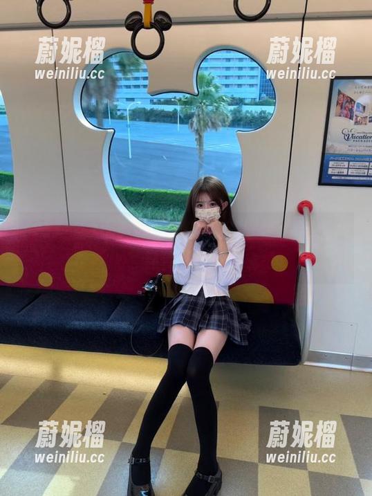 别眨眼，黑料社在线带你穿越八卦传送门！