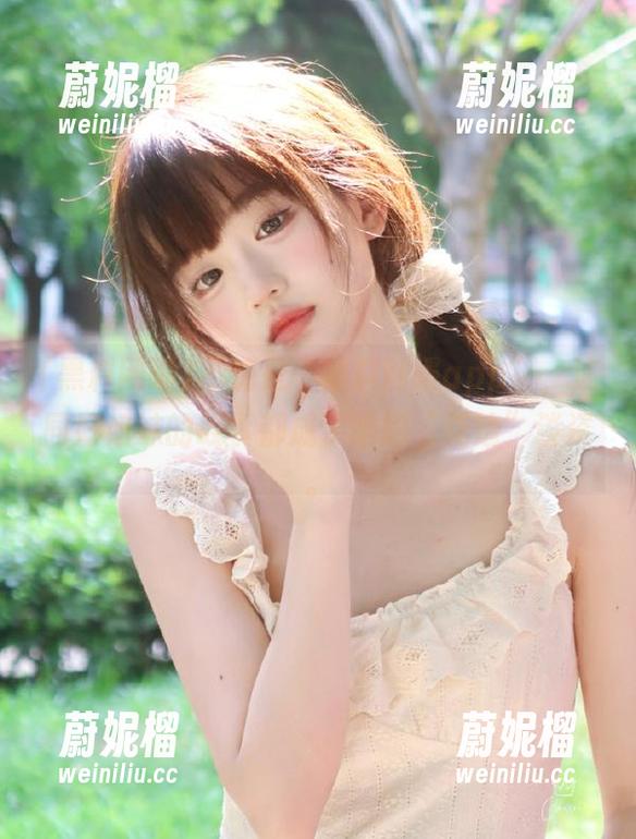 不愧是“黑料网曝app”，连同好姐妹的故事都成了咱的“花边”谈资。