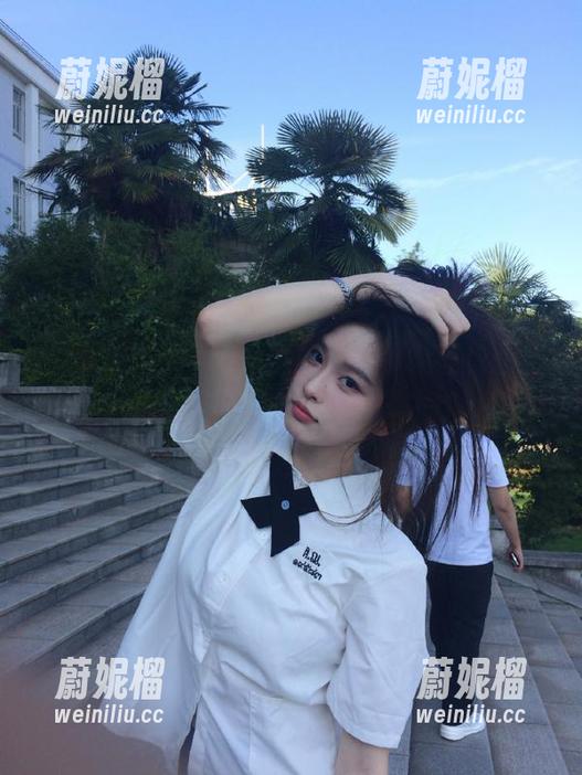 小心！黑瓜吃料可能让你永不迷路，跑去追星的歪路上！